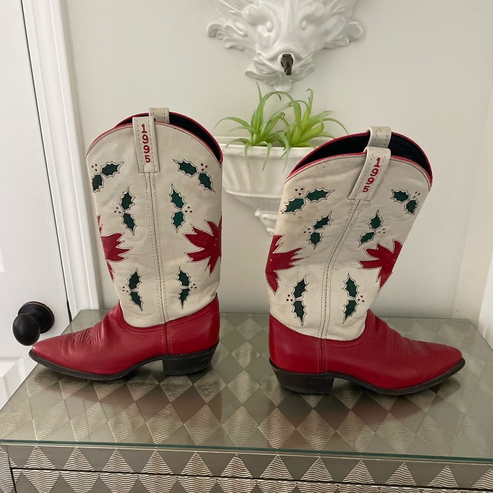 Acme 1995 Christmas poinsettias Limited Ed Women Red cowboy boots